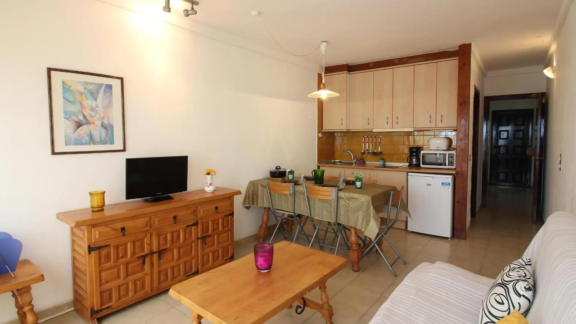 Vista Bahia 23 - Apartamento En Primera Linea De Mar A Pocos Metros Del Centro De Empuriabrava Con Aparcamiento. - Es-228-183