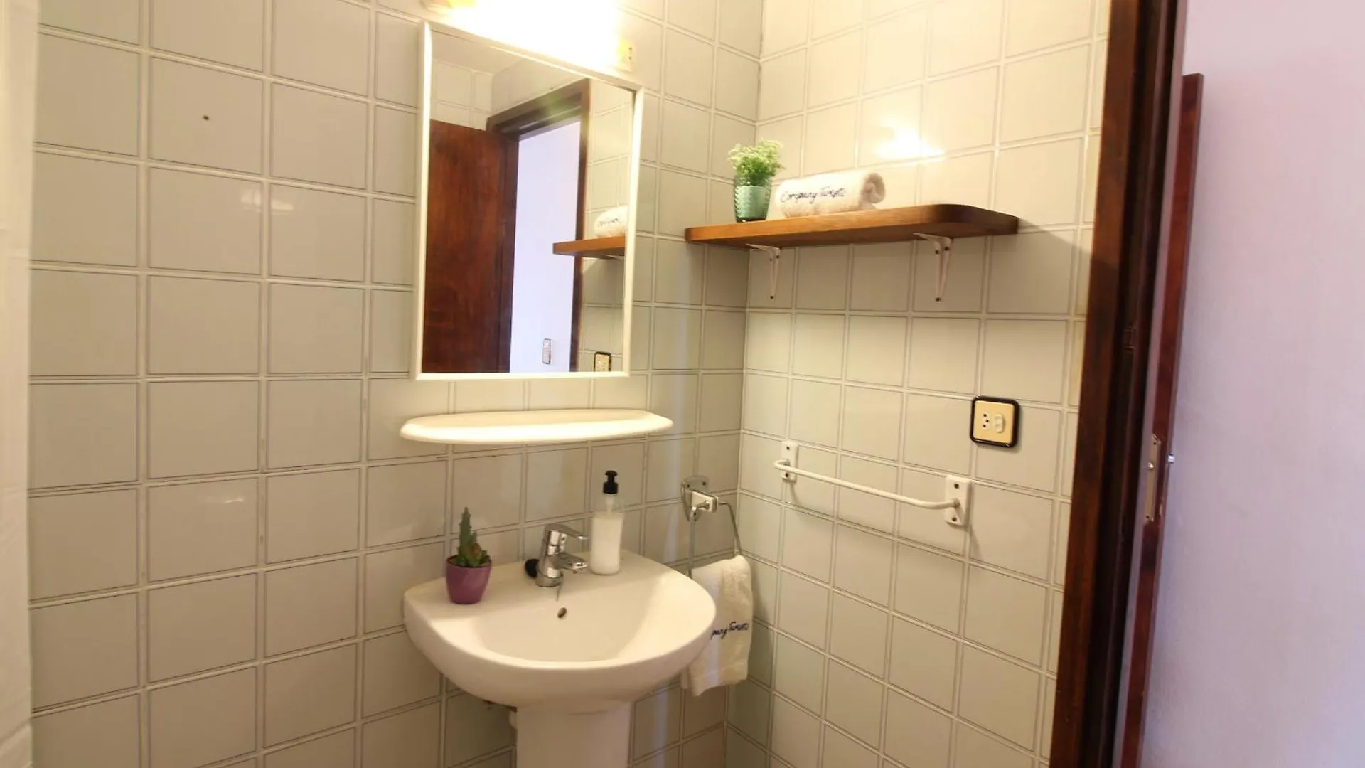 Vista Bahia 23 - Apartamento En Primera Linea De Mar A Pocos Metros Del Centro De Empuriabrava Con Aparcamiento. - Es-228-183 Espanha