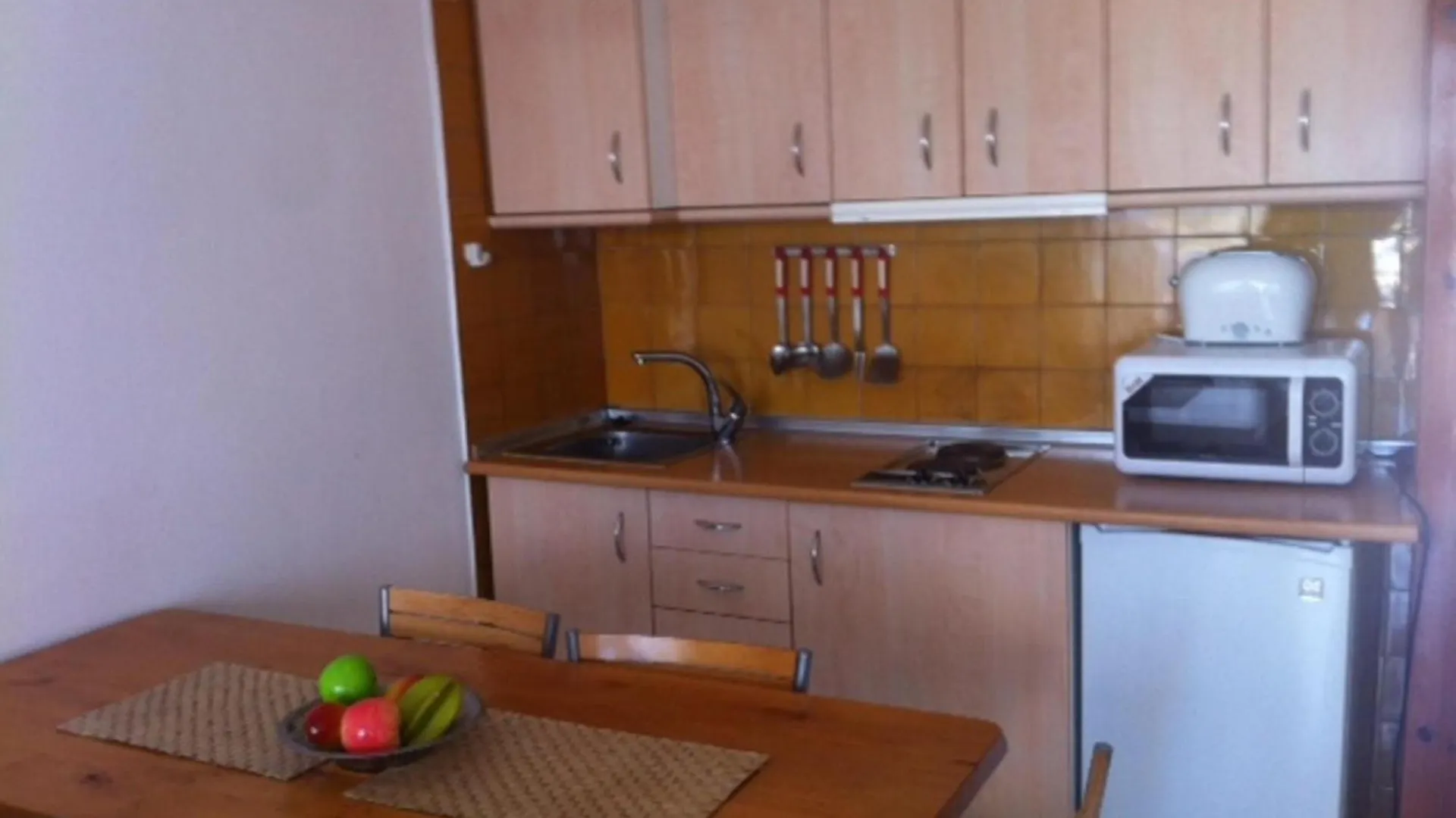 Vista Bahia 23 - Apartamento En Primera Linea De Mar A Pocos Metros Del Centro De Empuriabrava Con Aparcamiento. - Es-228-183 Spain